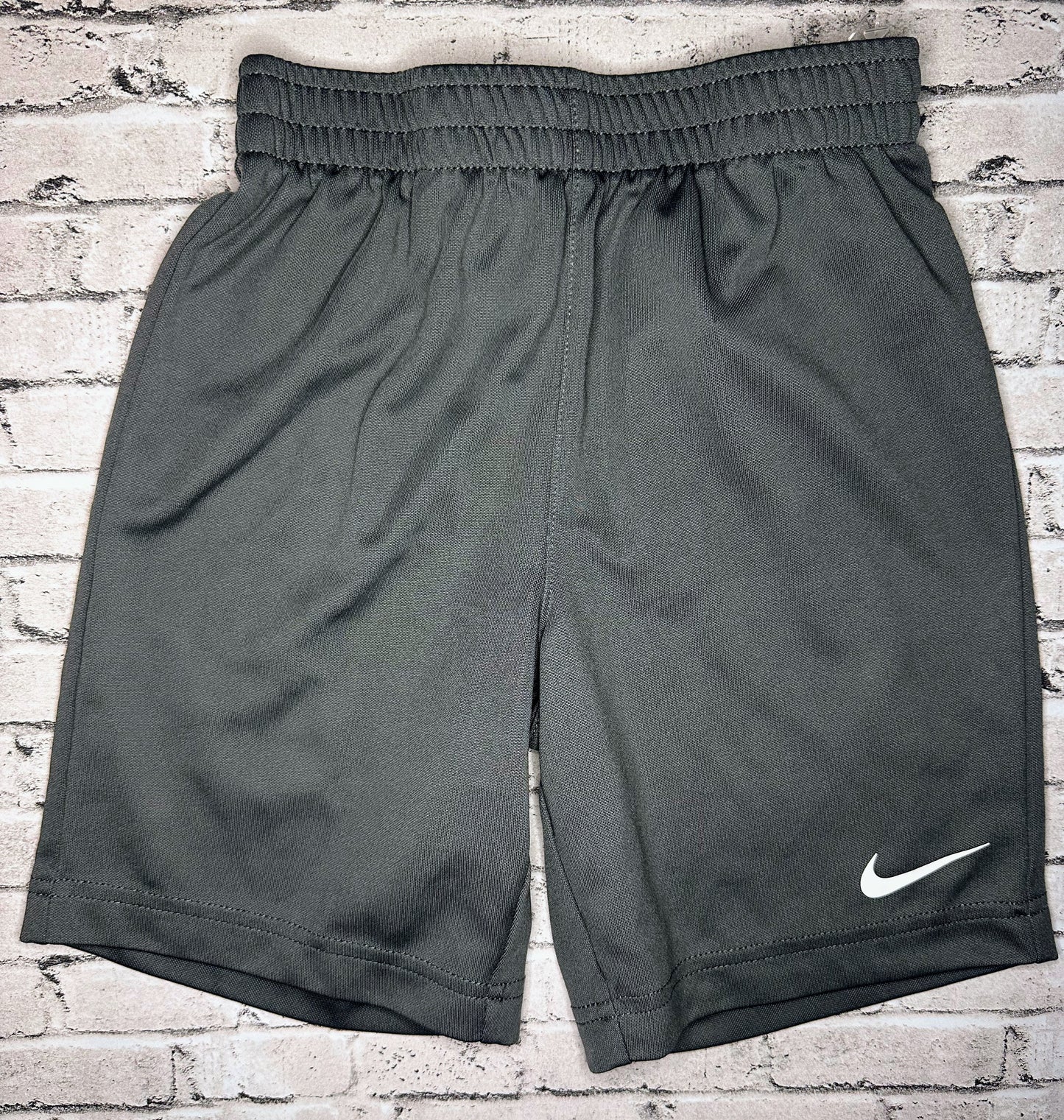 Nike: Gray Athletic Shorts- 6