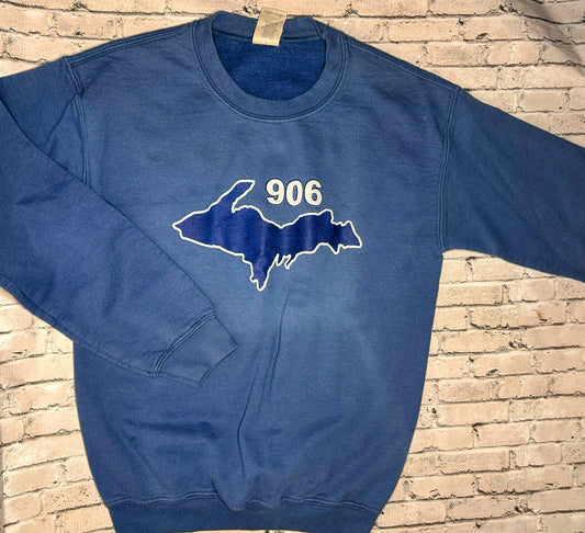 Gildan: Michigan 906 Pullover- Adult Small