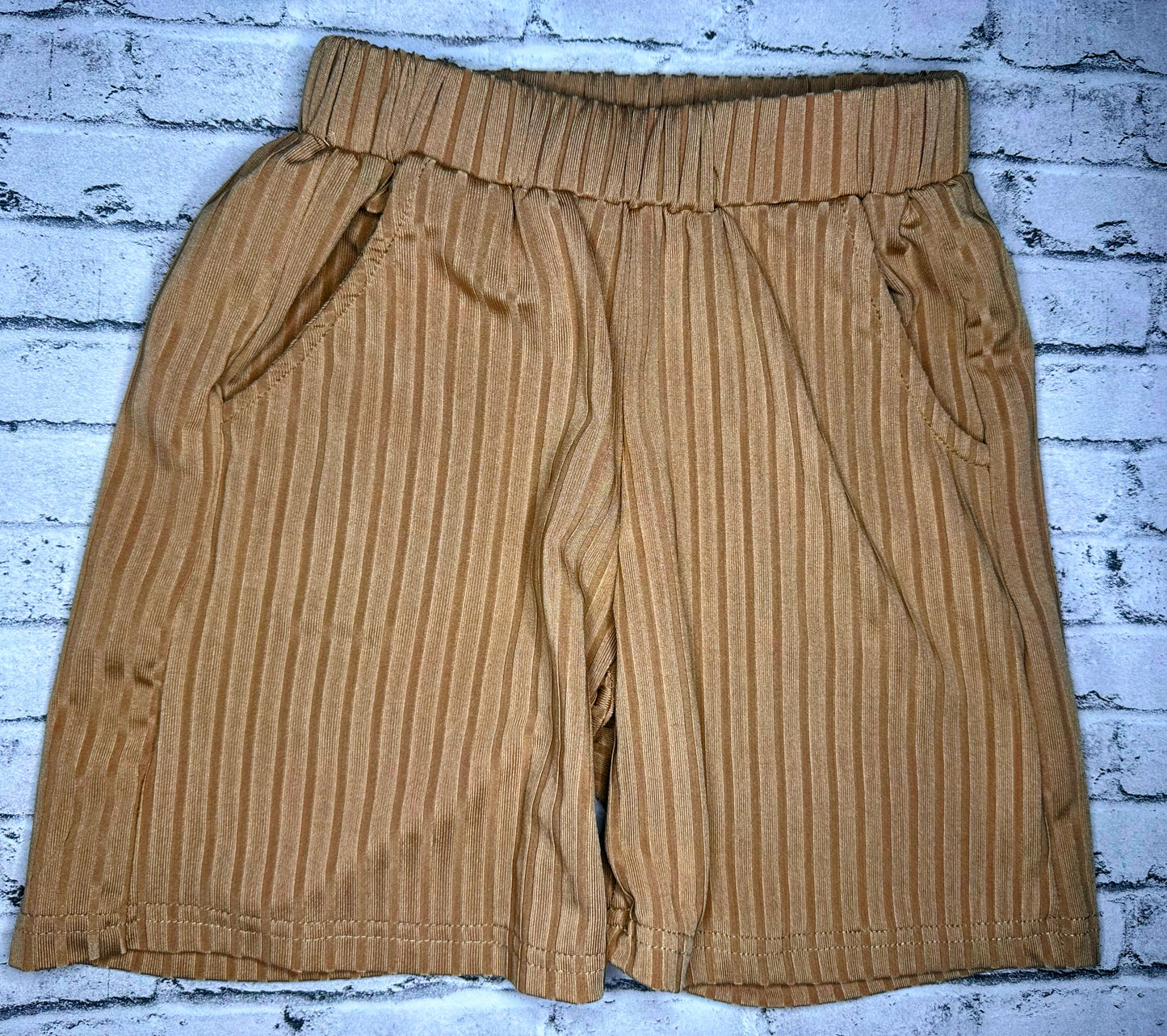 Boutique Tan Shorts - 90UK (estimated 2T)