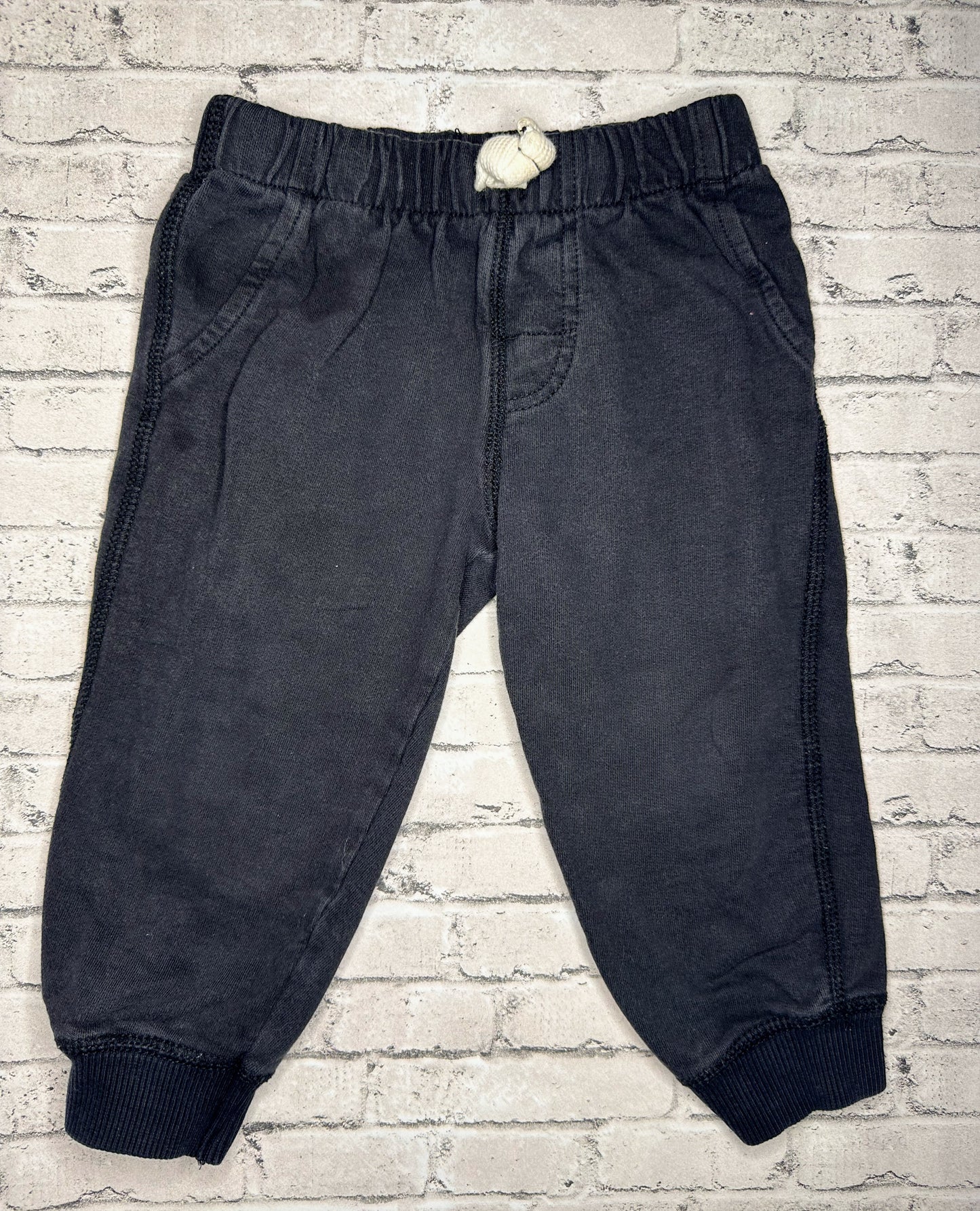 Carter’s: Black Joggers - 18m