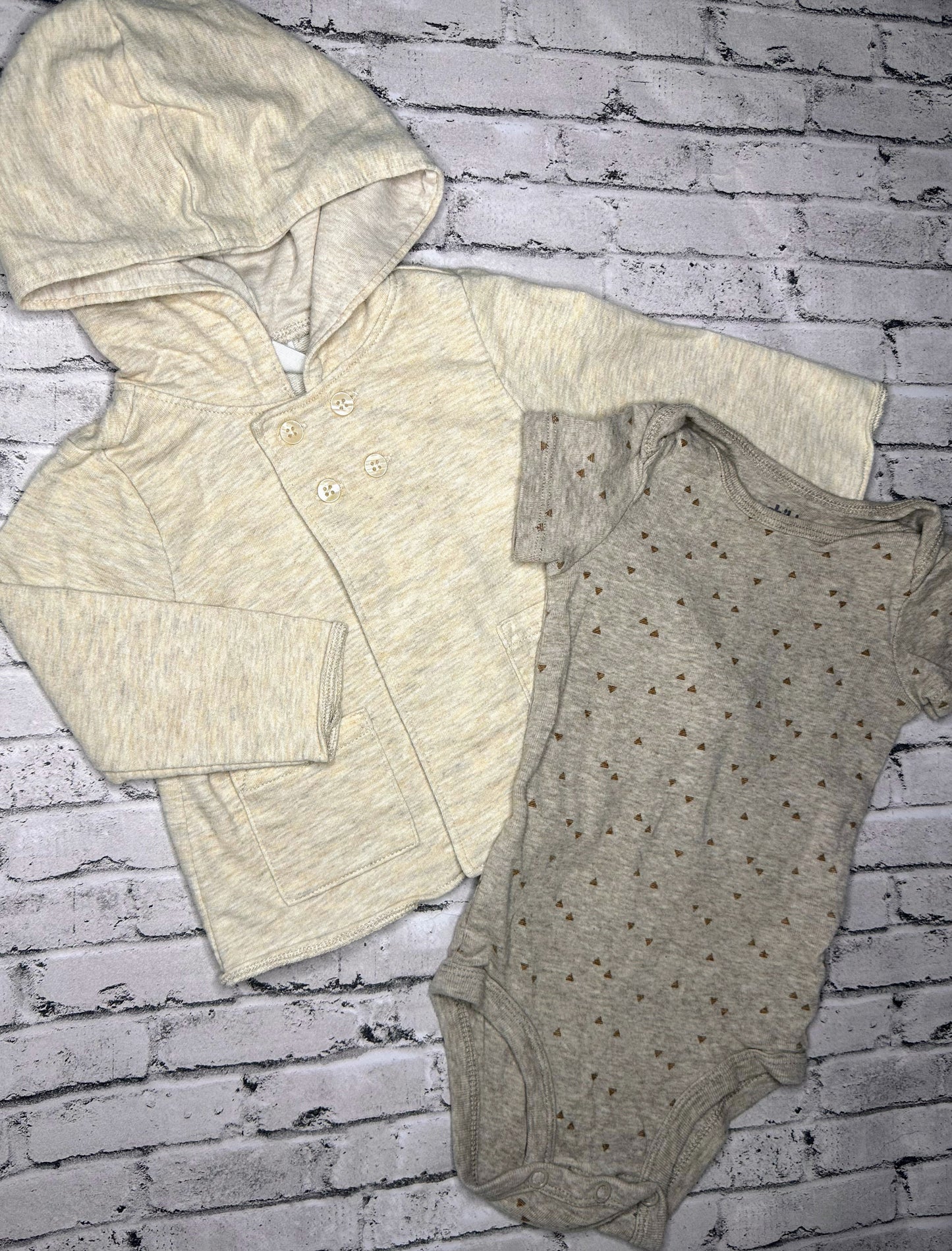 Old Navy: Tan Button Set- 3/6m