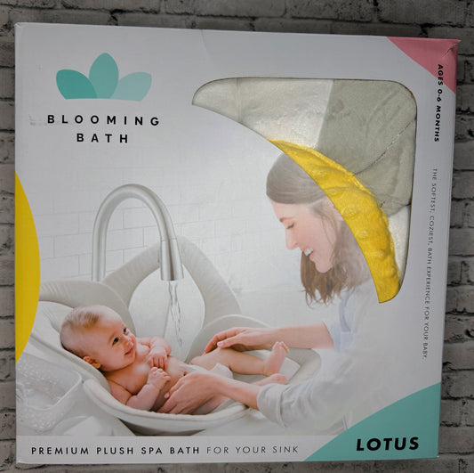 Lotus Blooming Bath - 0/6m