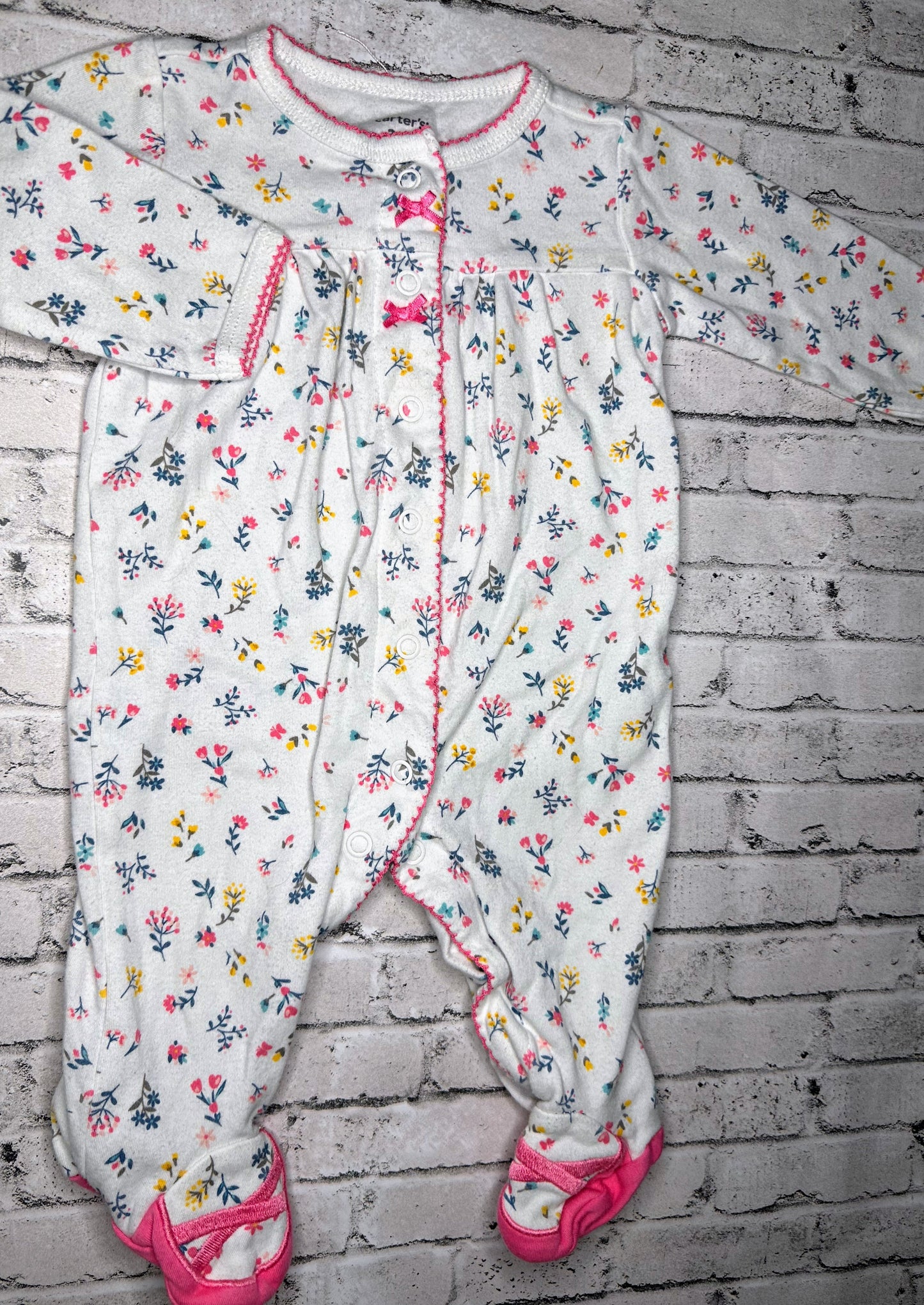 Carter’s: White Floral Button Sleeper- 3M