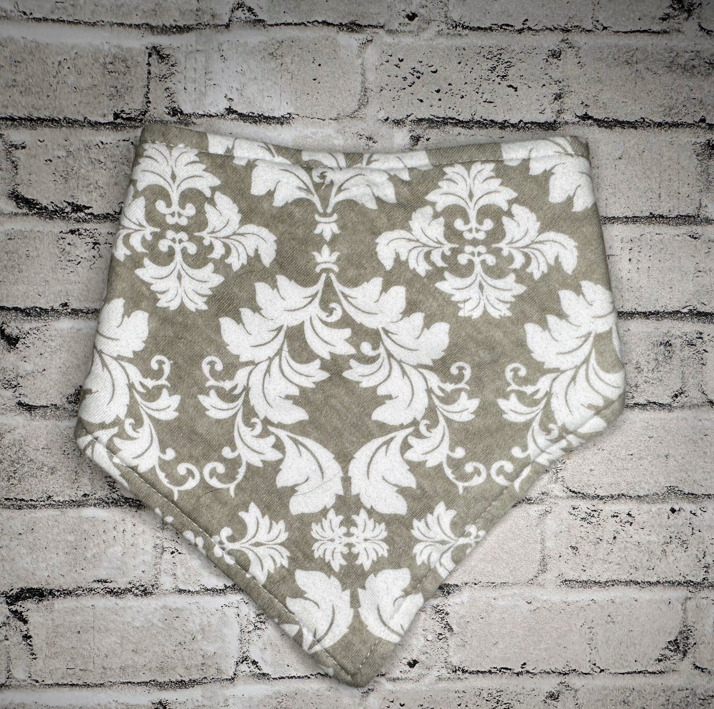 HB: Gray Paisley Snap Bib