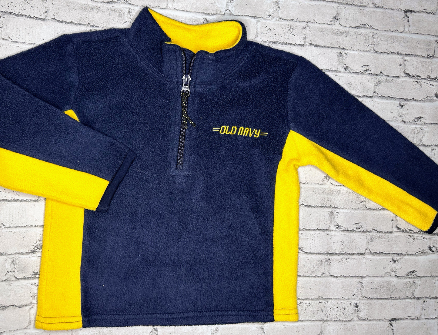 Old Navy: Navy/Yellow Fleece 1/4 Zip - 2T