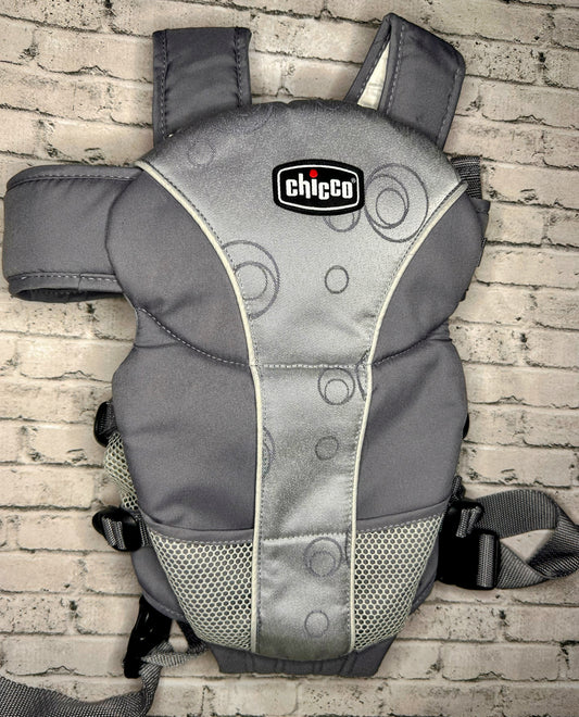 Chicco: Gray Infant Carrier