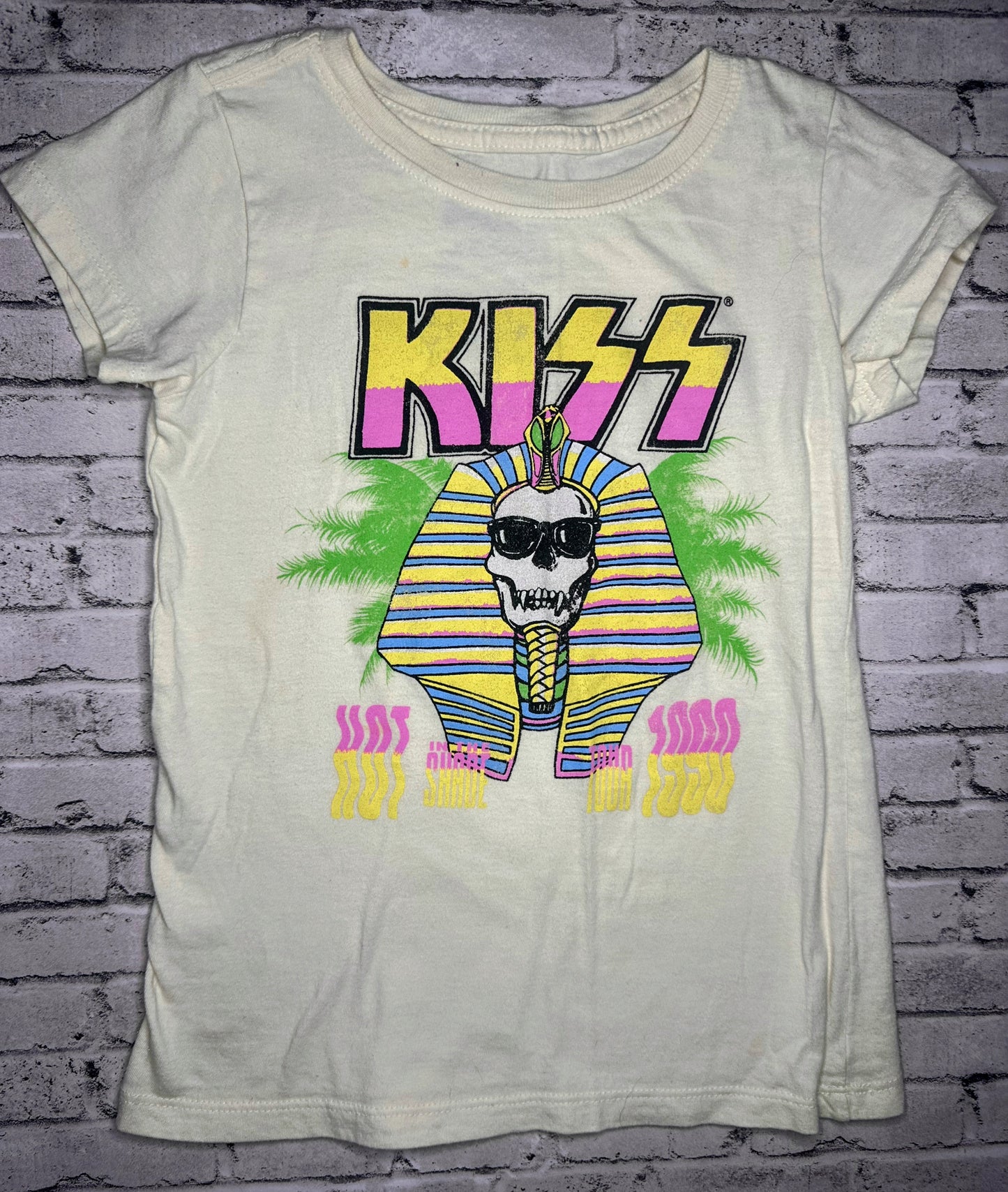 “Kiss” Graphic Tee- 6/6x