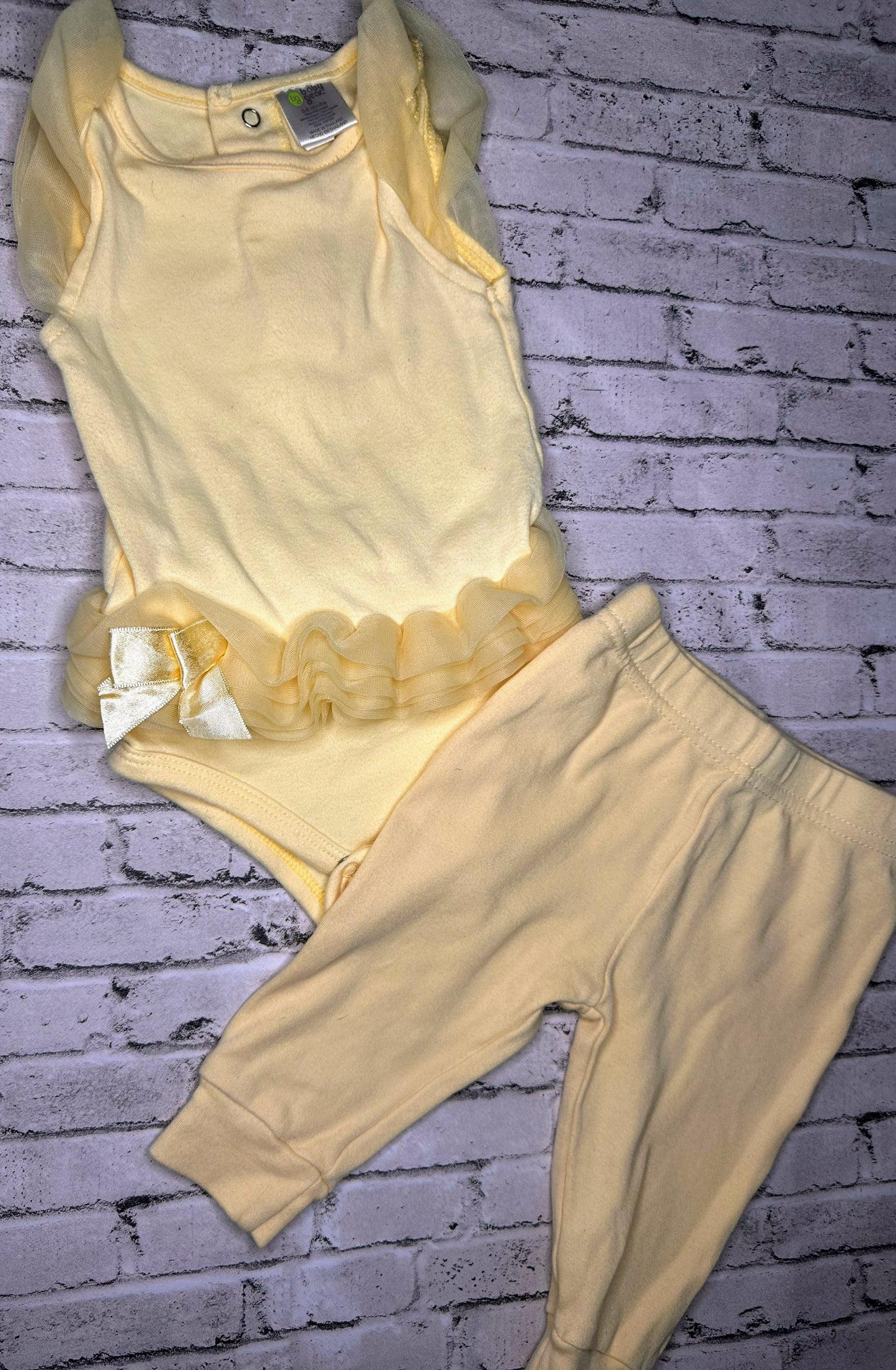 Baby Gear: 2pc Yellow Set- 3/6m