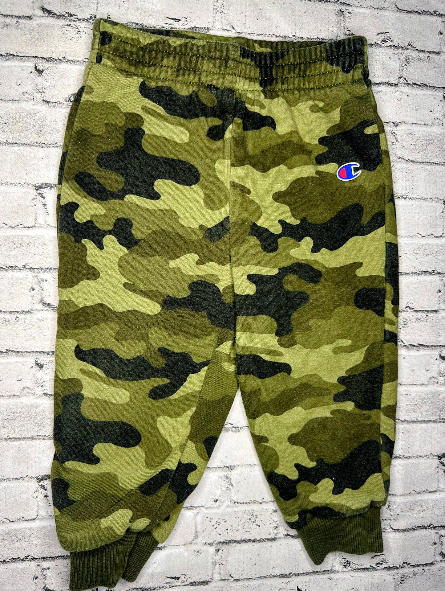 Champion: Camo Sweatpants- 18m