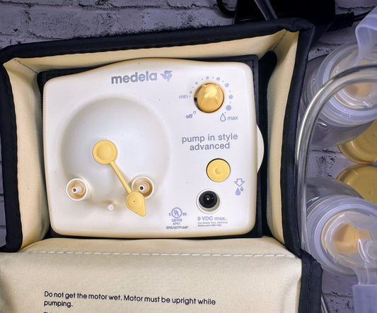 Medela: “Pump In Style Advanced” Kit - Missing Flanges