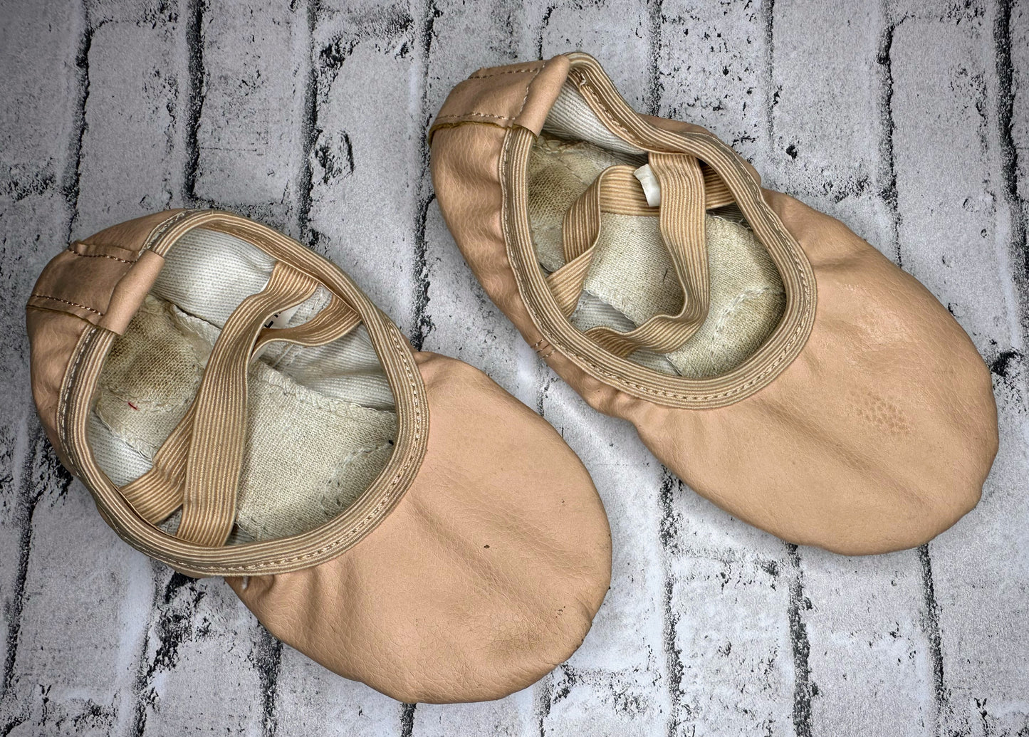 Tan Ballet Flats - 6C