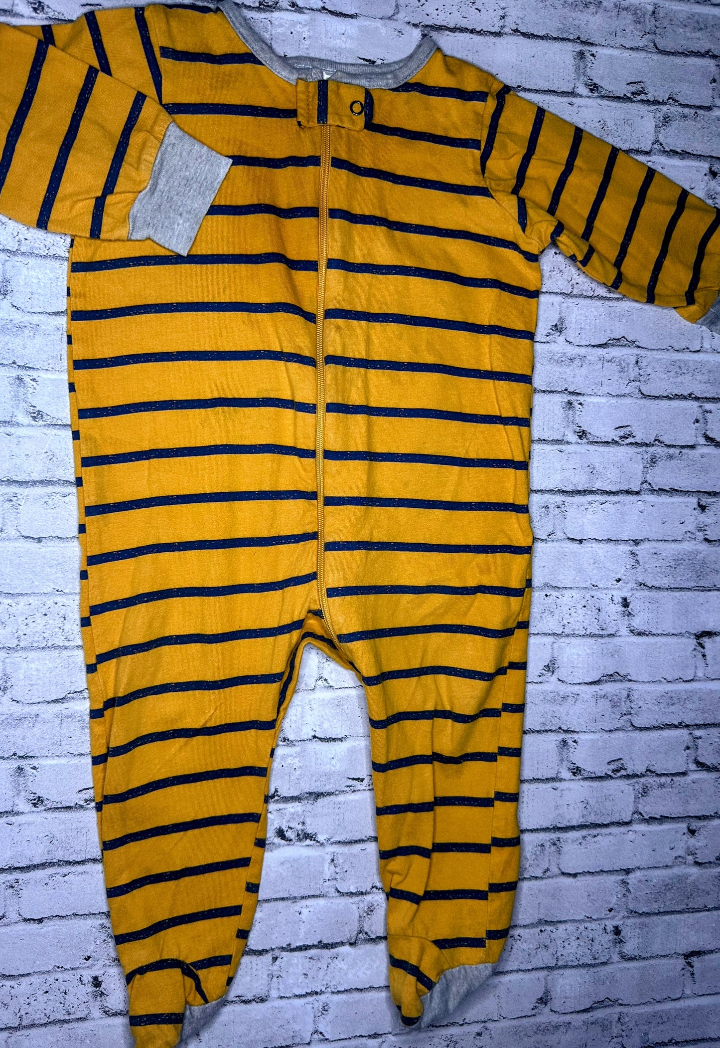 Gerber: Yellow Stripe Sleeper- 6/9m