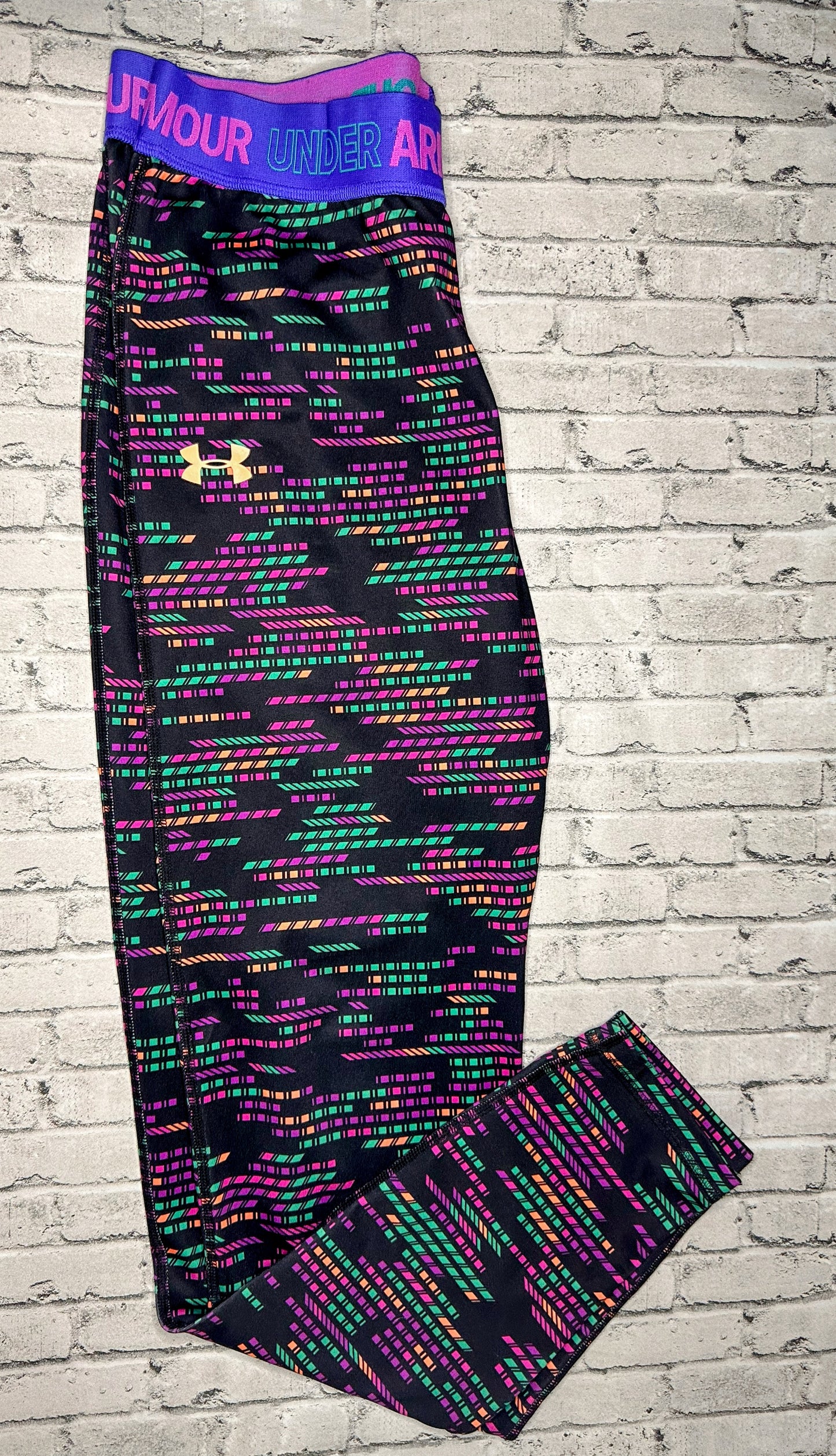 Under Armour: Patterned Leggings - YOUTH XL